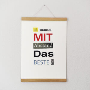 Postertext: Ist Umarmen mit Abstand das Beste?